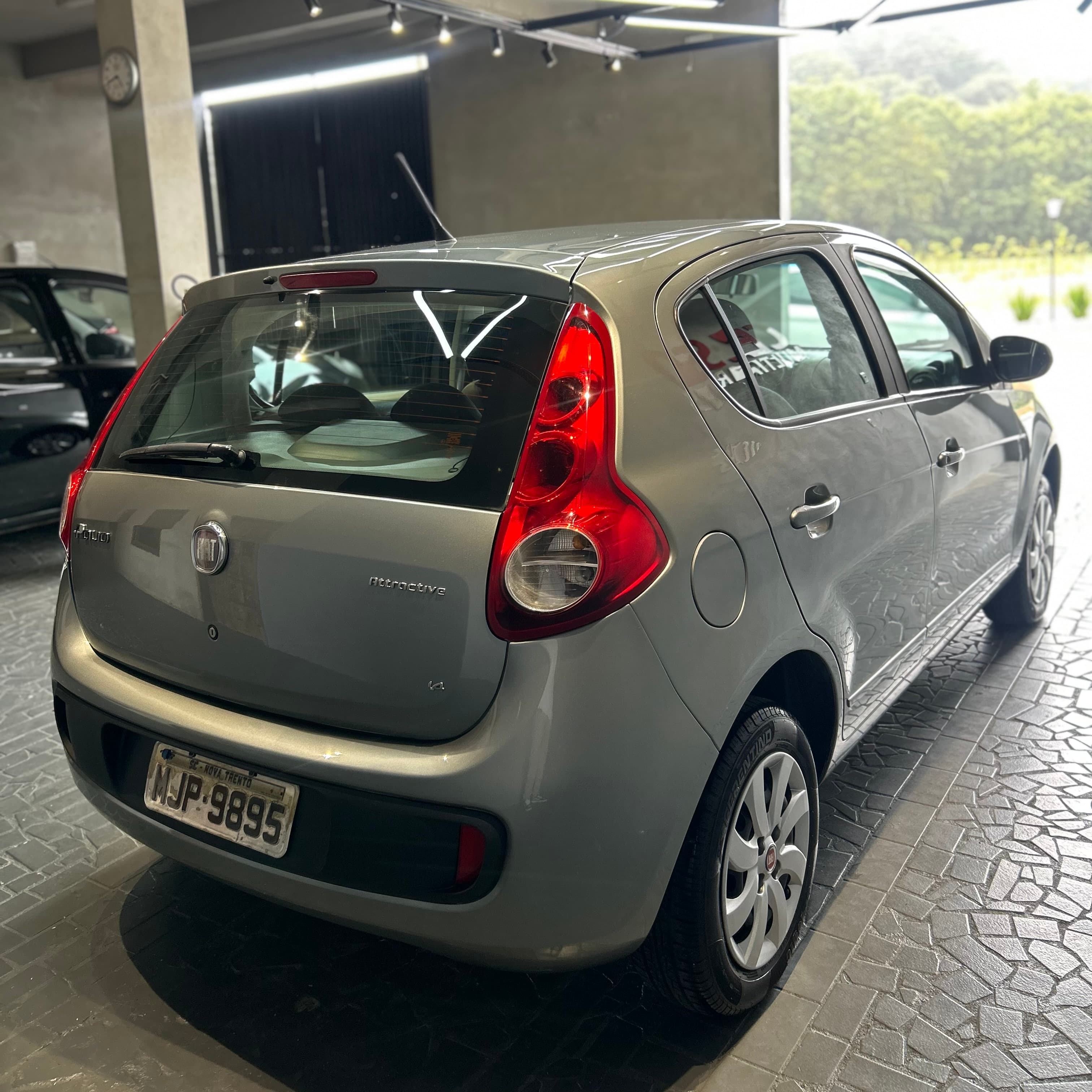 Fiat Palio attractive 1.4
